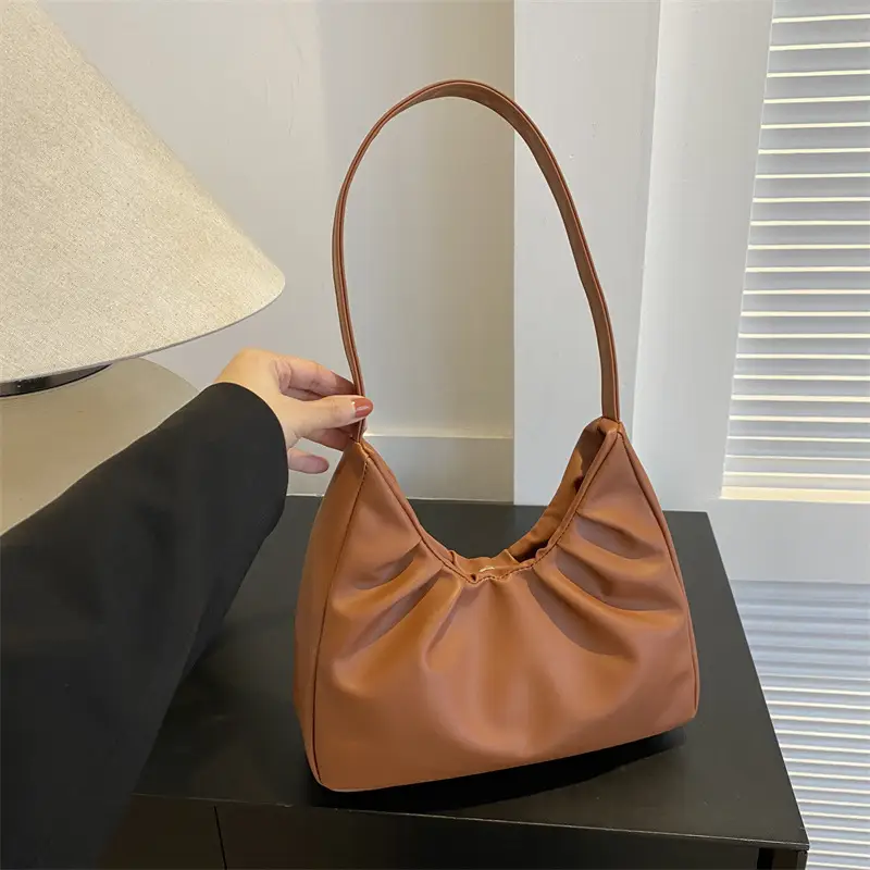 Black Retro Crossbody Bag for Women 2023