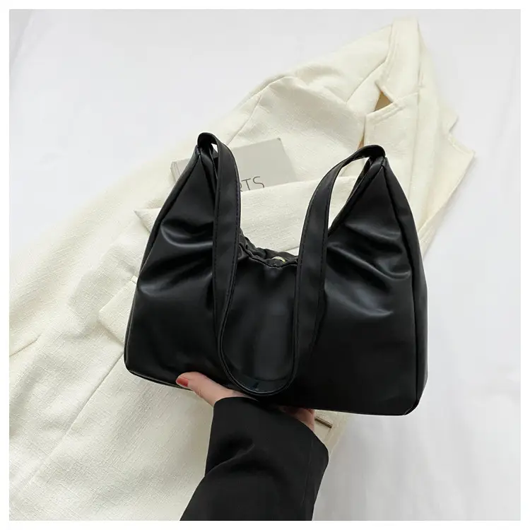 Black Retro Crossbody Bag for Women 2023 — feature 23