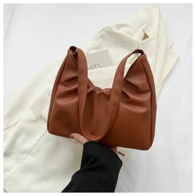 Black Retro Crossbody Bag for Women 2023 — feature 25