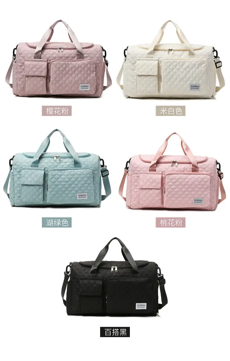 White Quilted Cross-Body Travel Bag Large Capacity — feature 6
