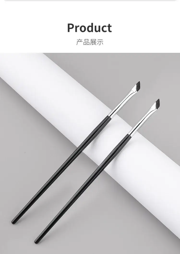 Oblique Eyeliner Brush Small Black Flat Sickle Blade — feature 8