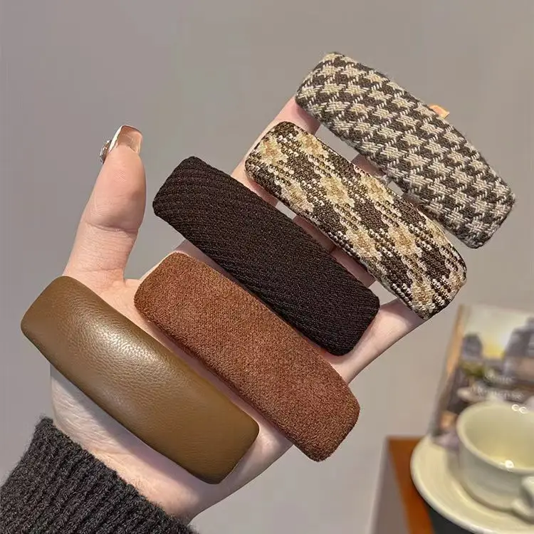 Brown Houndstooth Hairpin Clip for Women - Image 7