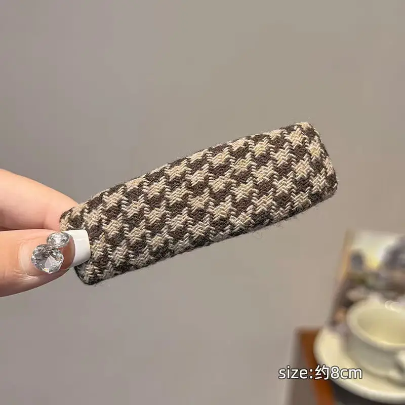 Brown Houndstooth Hairpin Clip for Women - Image 5