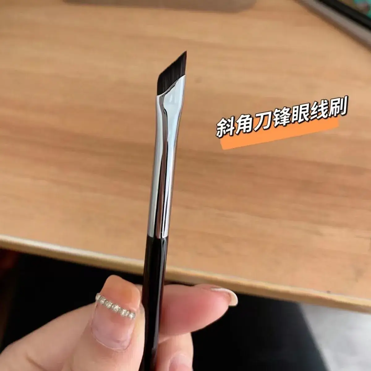 Wholesale Oblique Angle Eyeliner Brush Flat Sickle Blade - Image 7