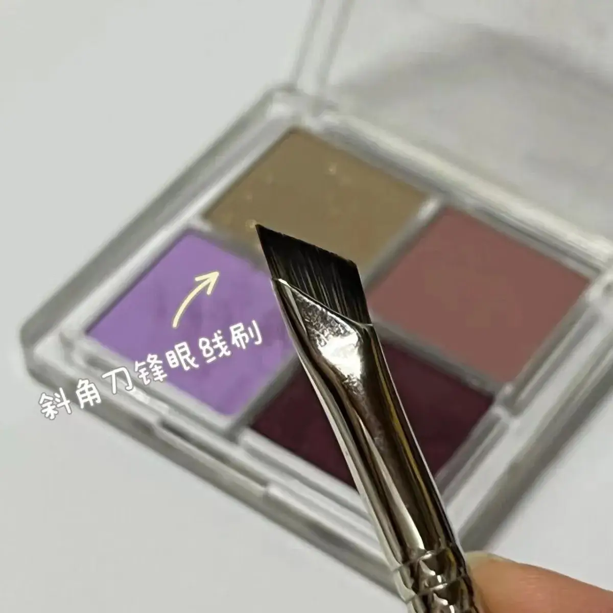 Wholesale Oblique Angle Eyeliner Brush Flat Sickle Blade - Image 9