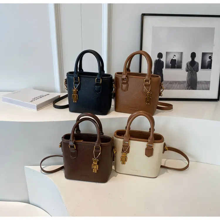 Women's White Leather Bucket Bag with Strap — feature 15