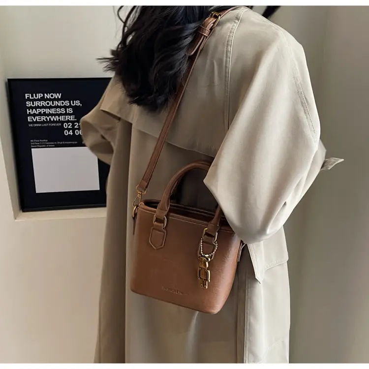 Women's White Leather Bucket Bag with Strap — feature 27