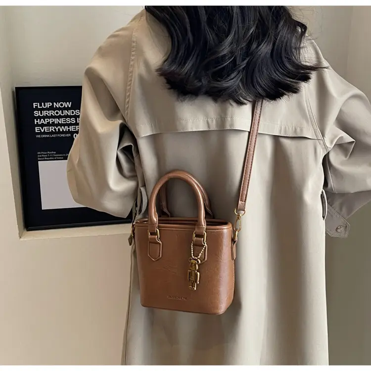 Women's White Leather Bucket Bag with Strap — feature 28