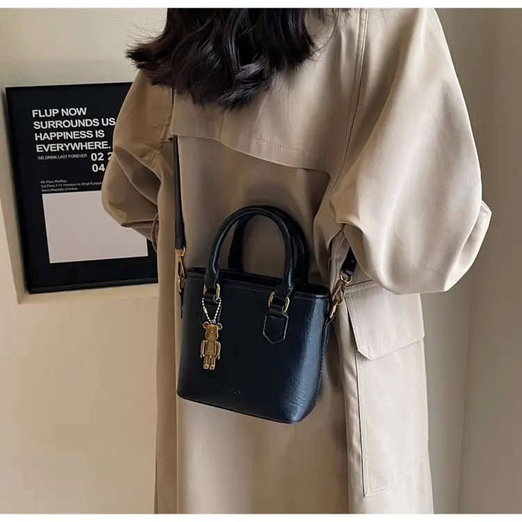 Women's White Leather Bucket Bag with Strap — feature 34