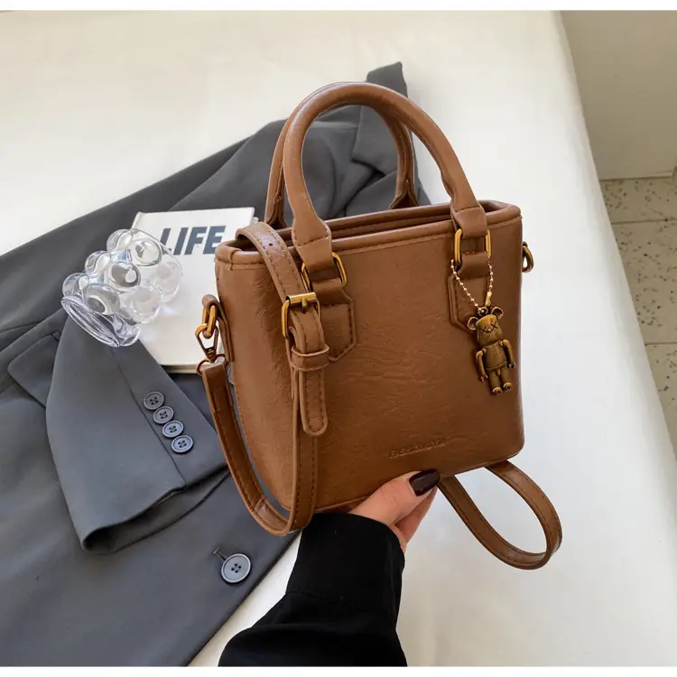 Women's White Leather Bucket Bag with Strap — feature 40