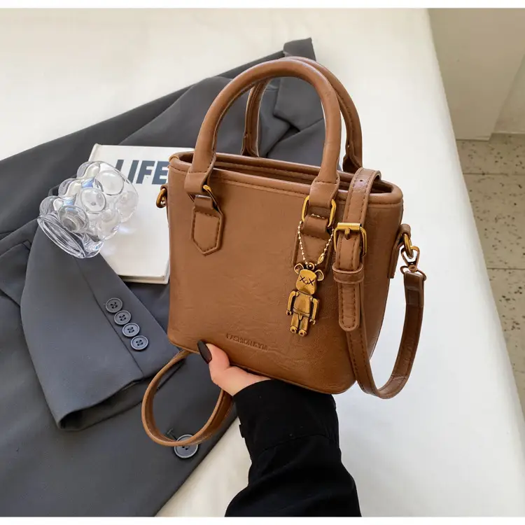 Women's White Leather Bucket Bag with Strap — feature 41
