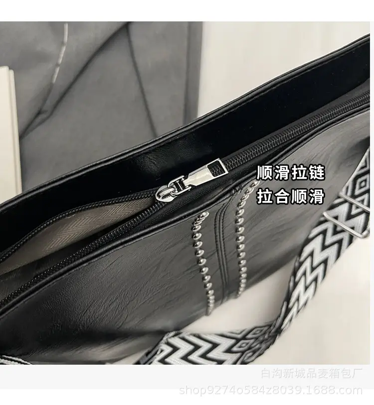 Black Leather Tote Bag with Chain Strap for Women — feature 5