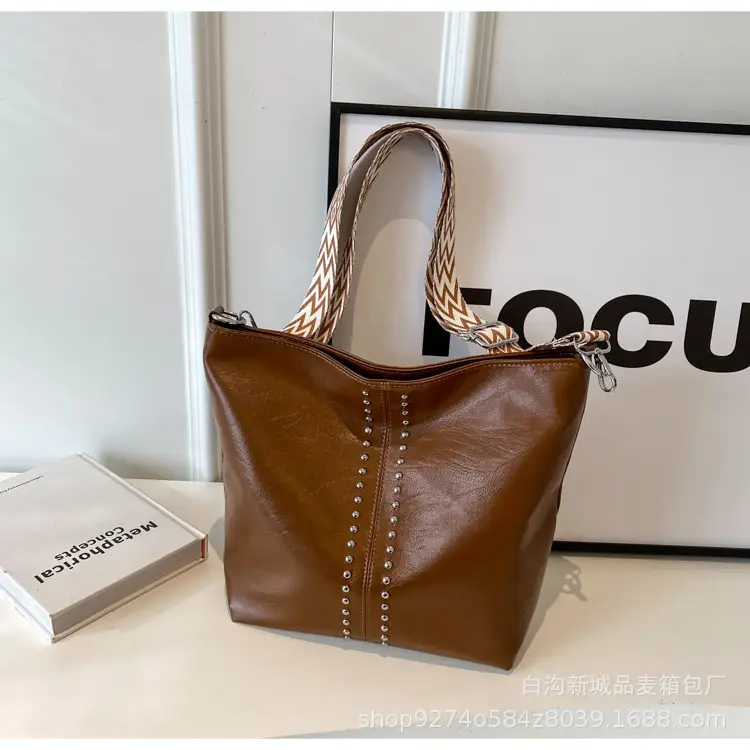 Black Leather Tote Bag with Chain Strap for Women
