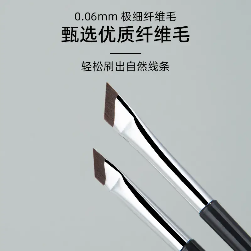 Beveled Eyeliner Brush for Precision Eye Makeup - Image 4