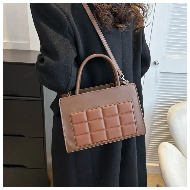 Elegant Plaid Shoulder Bag for Women 2023 — feature 19