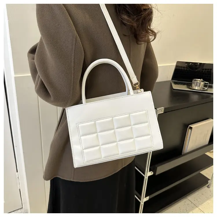 Elegant Plaid Shoulder Bag for Women 2023 — feature 20