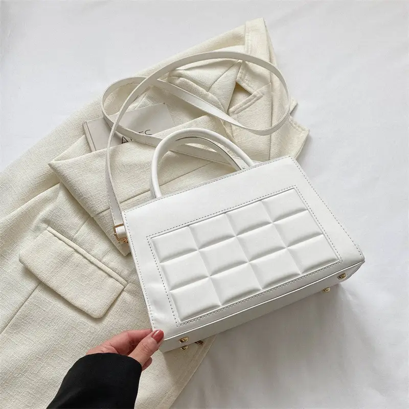 Elegant Plaid Shoulder Bag for Women 2023 - Image 2
