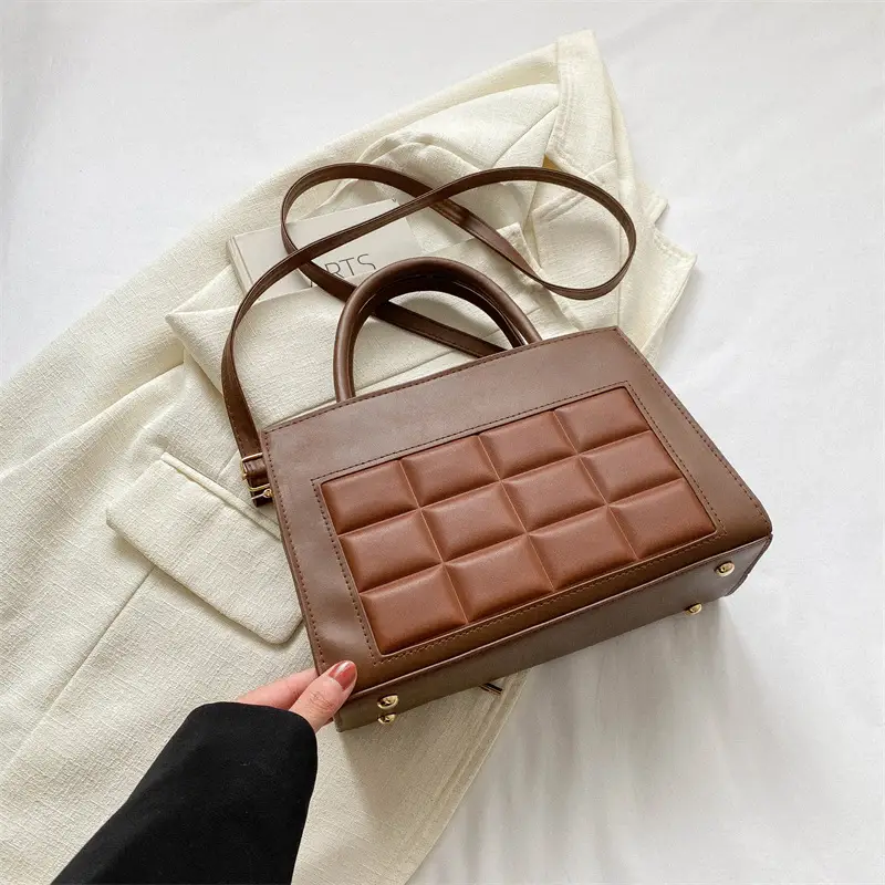 Elegant Plaid Shoulder Bag for Women 2023 - Image 5