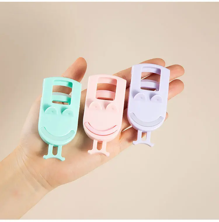 Mini Portable Eyelash Curler Silicone Strip Light Blue — feature 14