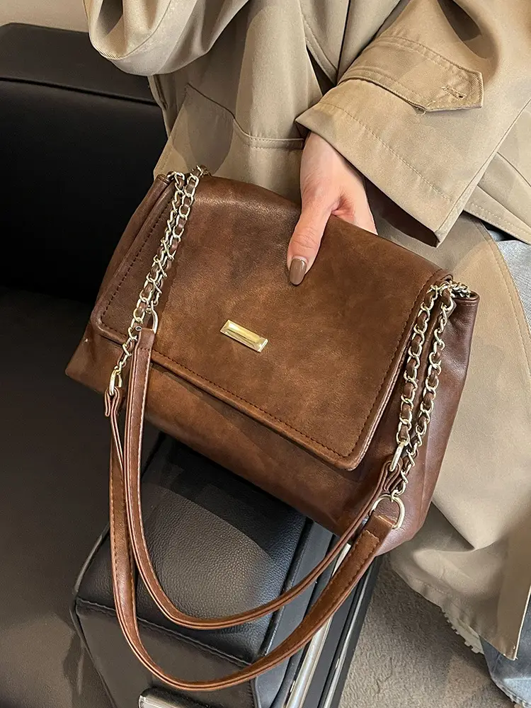Women's Textured Chain Shoulder Bag Brown 2023 - Image 6