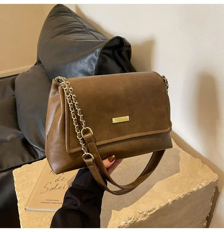 Women's Textured Chain Shoulder Bag Brown 2023 — feature 25