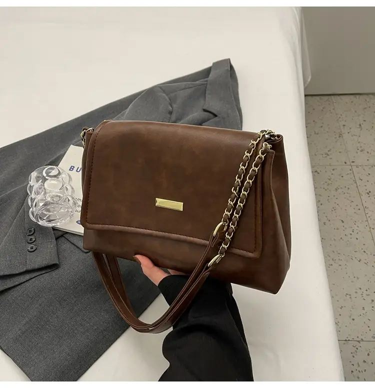 Women's Textured Chain Shoulder Bag Brown 2023 - Image 2