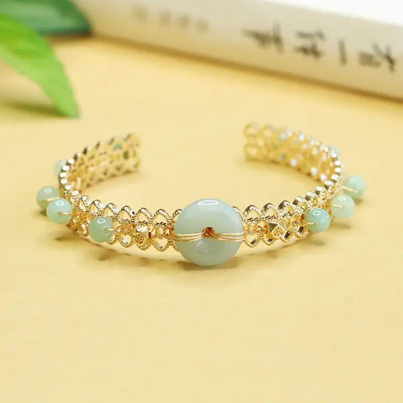 Jadeite Peace Buckle Bracelet Gold Plated Green Beads — feature 7