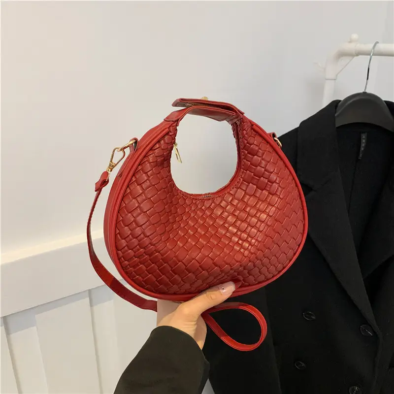 2023 Winter Women's Retro Shoulder Messenger Bag - Image 7