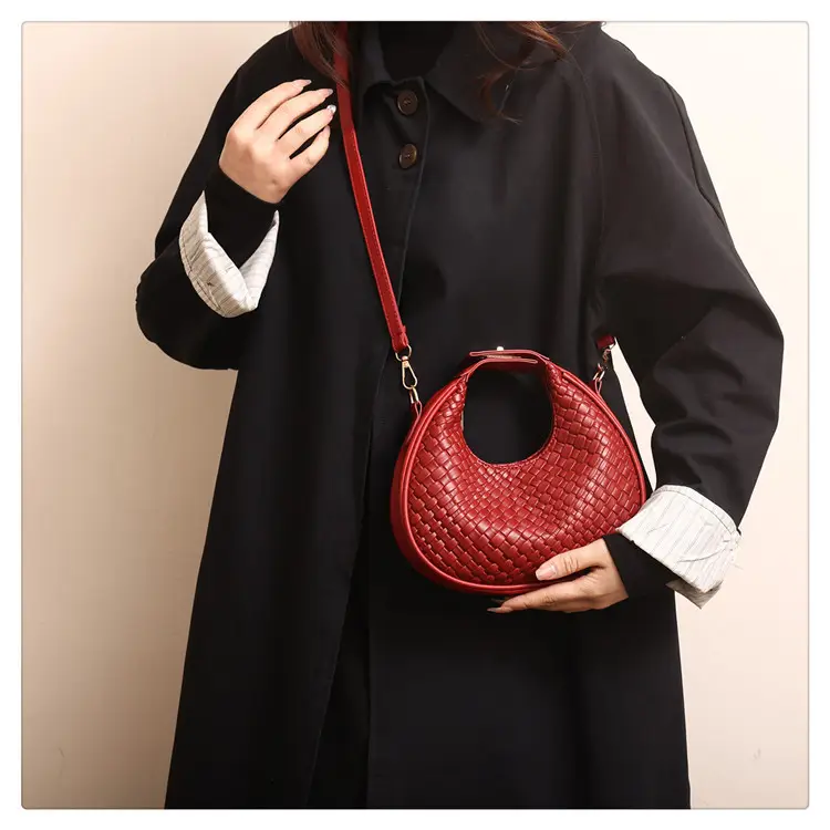 2023 Winter Women's Retro Shoulder Messenger Bag — feature 25