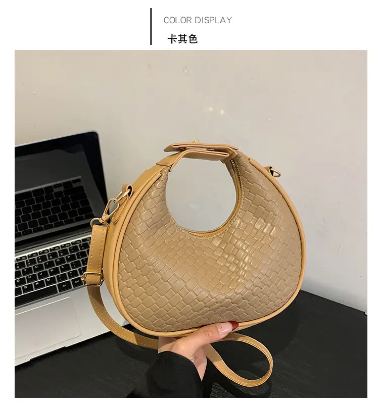 2023 Winter Women's Retro Shoulder Messenger Bag — feature 28