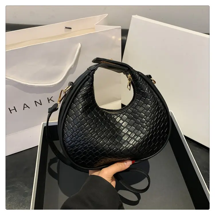 2023 Winter Women's Retro Shoulder Messenger Bag — feature 33