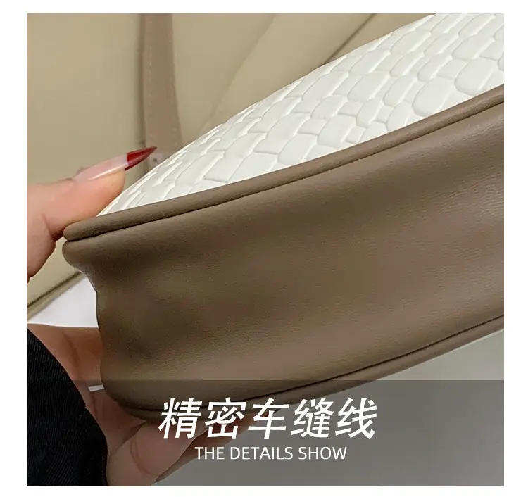 2023 Winter Women's Retro Shoulder Messenger Bag — feature 9