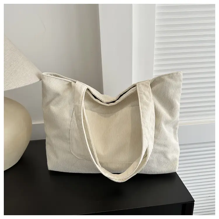 2023 Winter Large Capacity Shoulder Bag for Women — feature 12