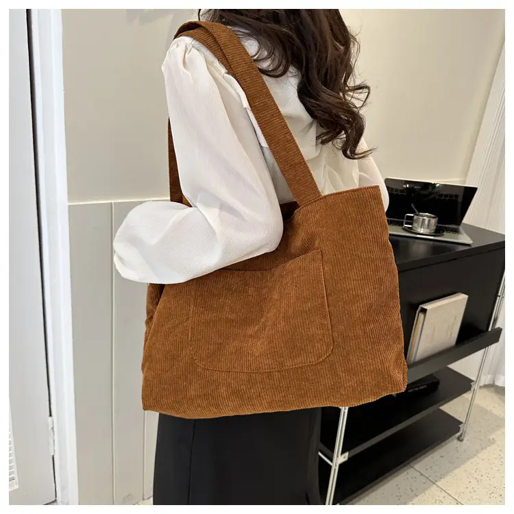 2023 Winter Large Capacity Shoulder Bag for Women — feature 18