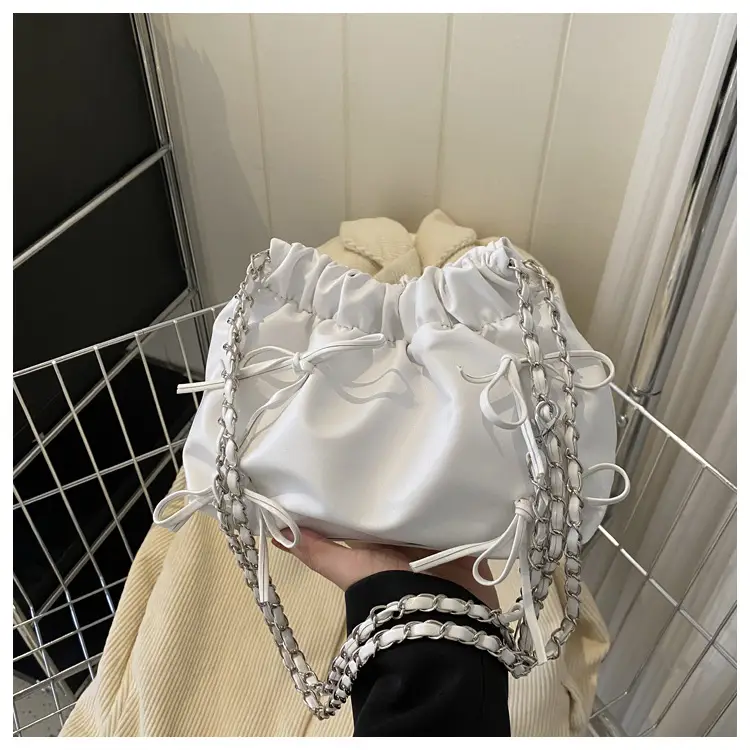 2023 Winter Pleated Chain Bow Bag Women — feature 17