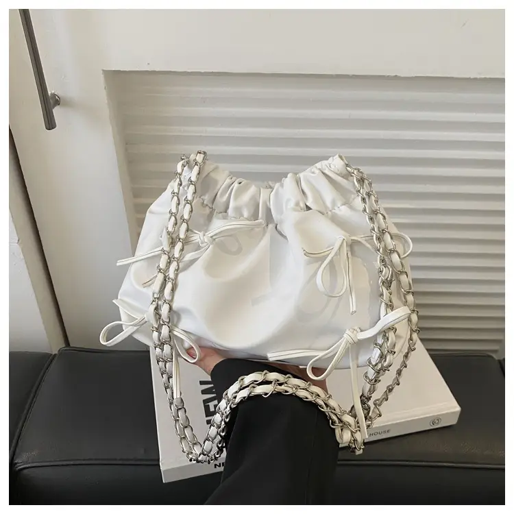 2023 Winter Pleated Chain Bow Bag Women — feature 18