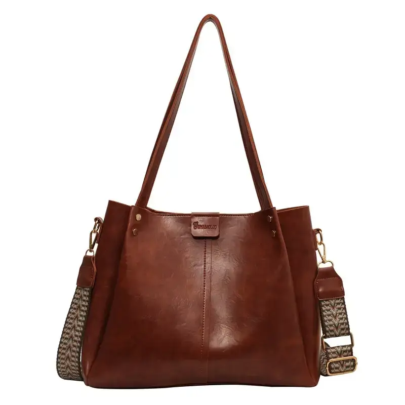 Black Leather Shoulder Bag for Women Winter 2026 - Image 2