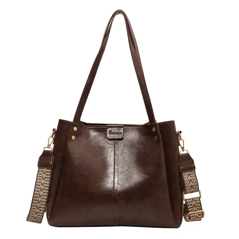 Black Leather Shoulder Bag for Women Winter 2026 - Image 3