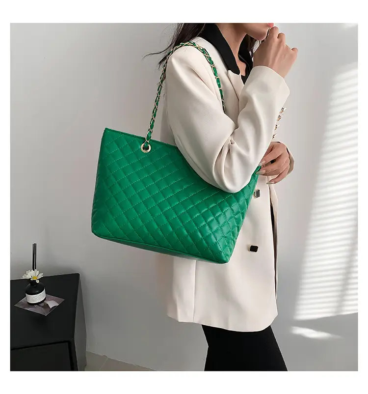 Korean Style Rhombic Chain Shoulder Bag for Women — feature 12