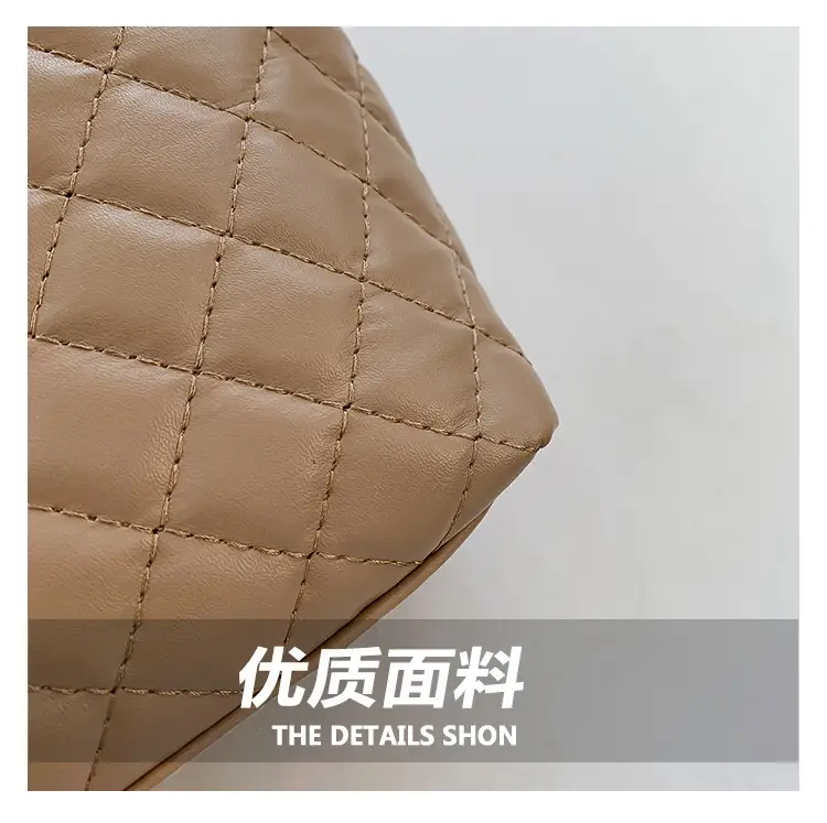 Korean Style Rhombic Chain Shoulder Bag for Women — feature 4