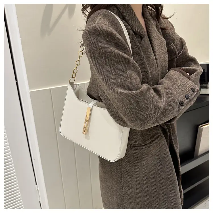 Women's Brown Leather Shoulder Bag 2023 New Fashion — feature 16
