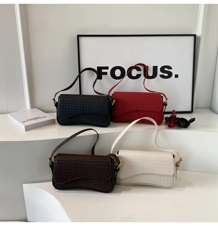 Red Magnetic Buckle Shoulder Bag for Women — feature 23