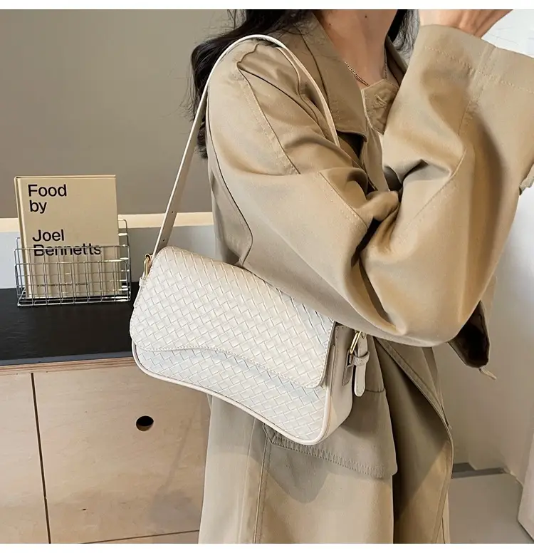 Red Magnetic Buckle Shoulder Bag for Women — feature 26