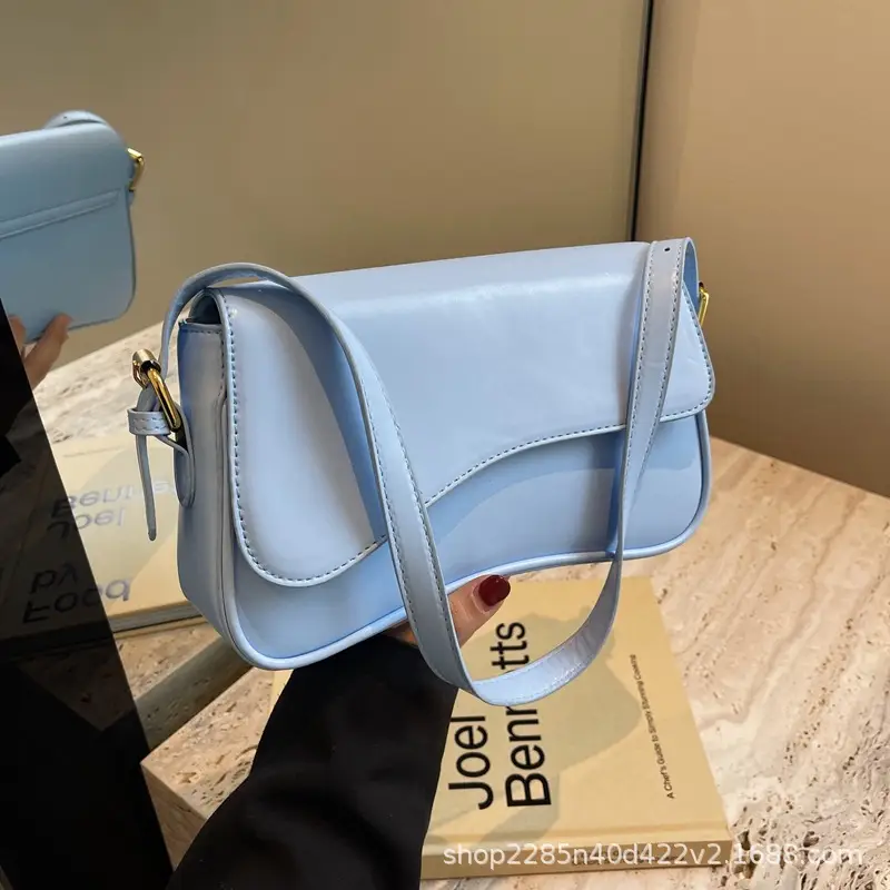 Red Magnetic Buckle Shoulder Bag for Women
