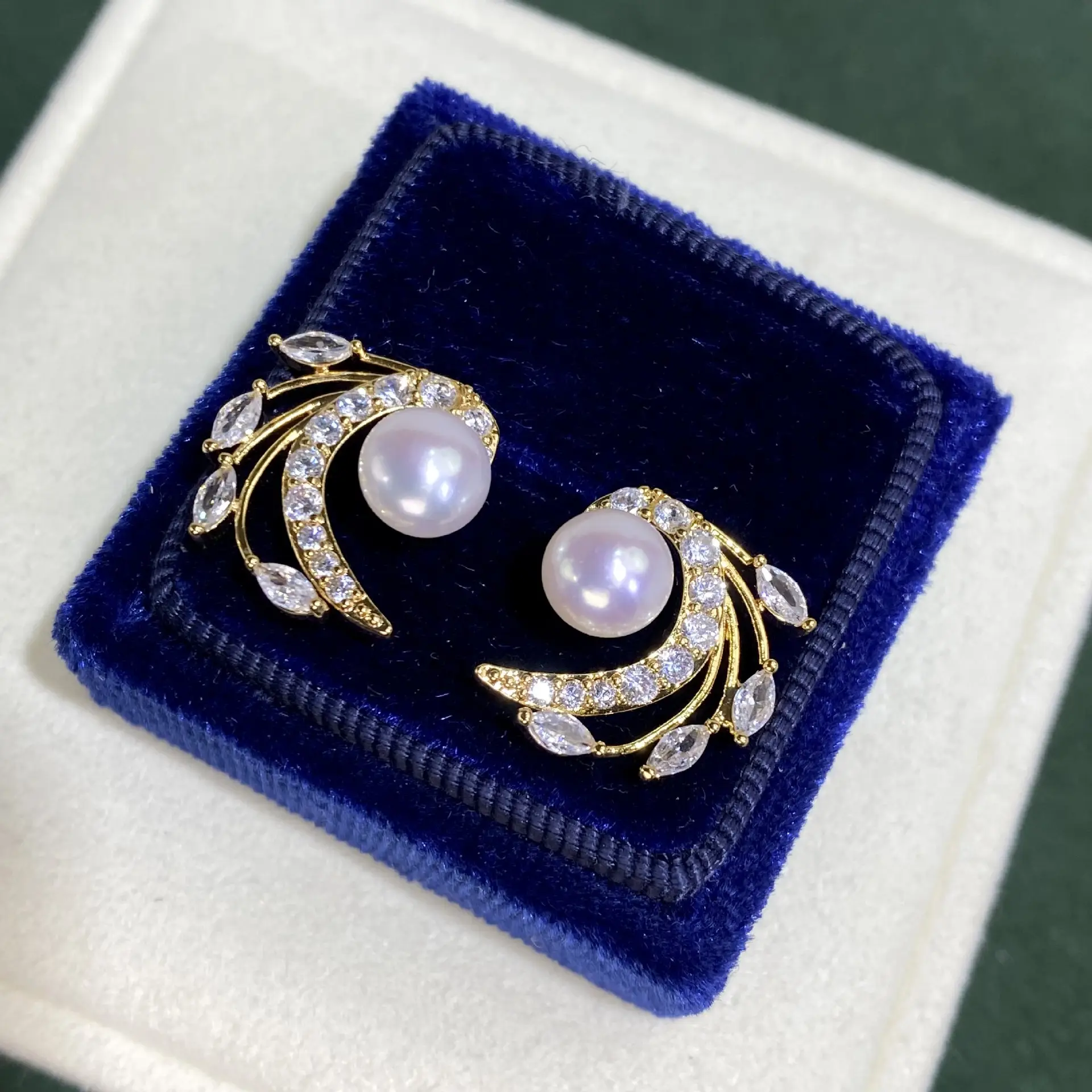 TikTok Gold Leaf Earrings with Pearl & Diamond Design