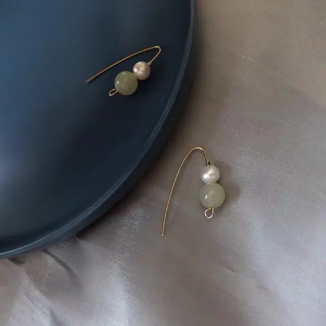 Green Pearl Earrings for Women Niche Design - Image 5