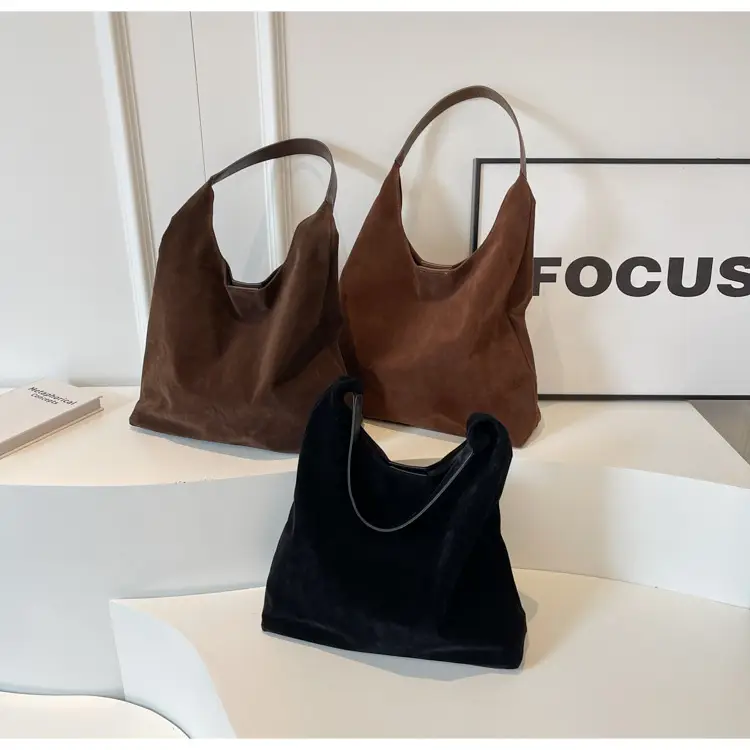 Black Retro Frosted Shoulder Bag for Women 2023 — feature 12