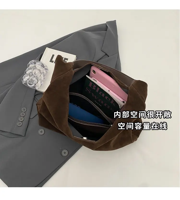 Black Retro Frosted Shoulder Bag for Women 2023 — feature 7