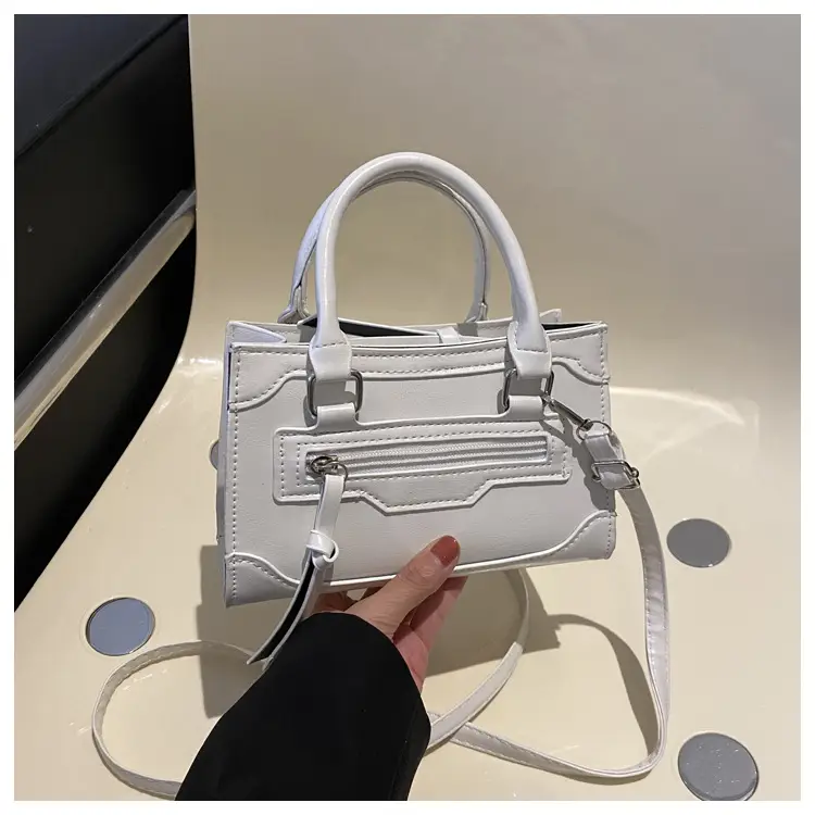 British Style Women's Shoulder Crossbody Bag 2023 New Stitching - Image 2
