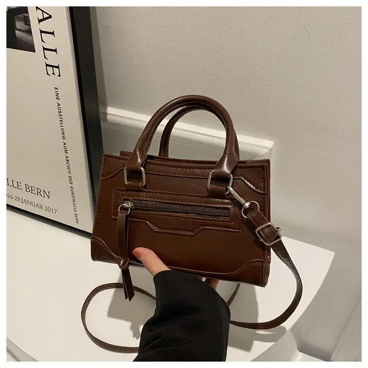 British Style Women's Shoulder Crossbody Bag 2023 New Stitching - Image 5